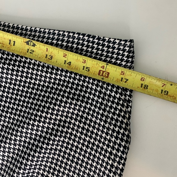 Izod Perform Black and White Houndstooth Print Golf Skort Size 8 - Picture 13 of 13